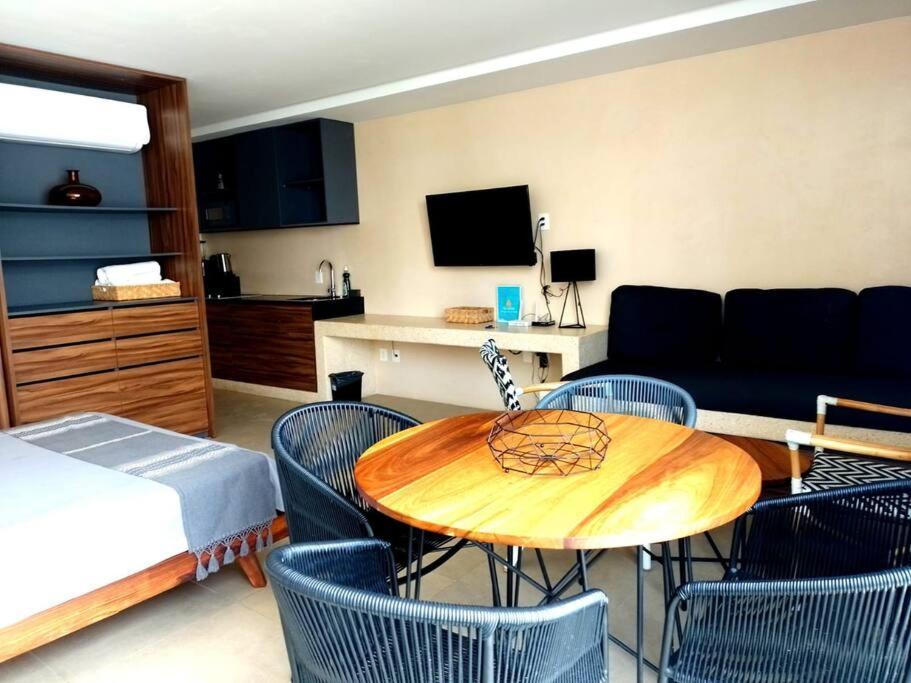 Lindo Estudio En El Centro De *